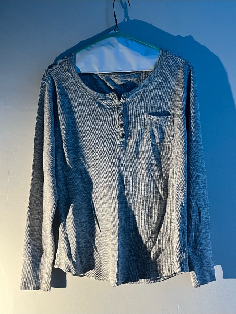 *2 PAIRS* Long Sleeve Thermal Tops w/ quarter buttons - Picture 2 of 5